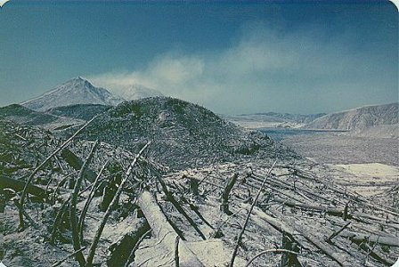 1982-08-19 - Mt St Helens and Spirit Lake.jpg