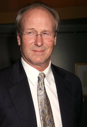 william hurt.jpg