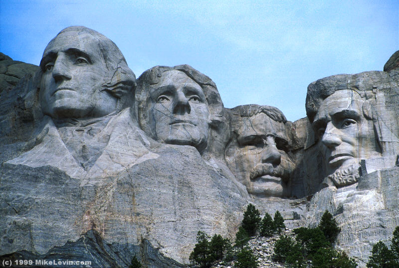 MountRushmore.jpg