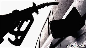 _49126839_petrolpump.jpg