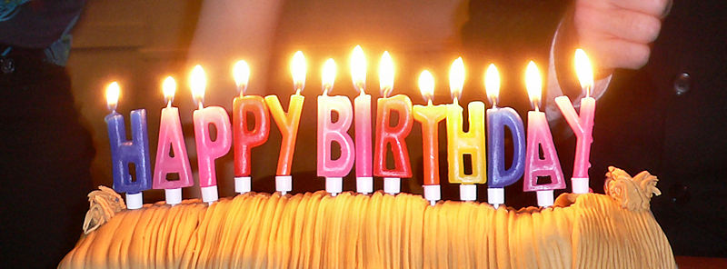 800px-Birthday_candles.jpg